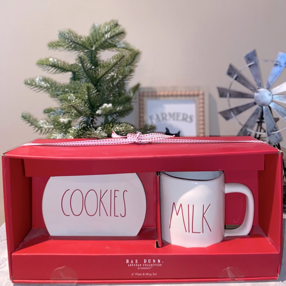 COPY - Cookies and Milk Gift Set NWT still in box White with Red lettering